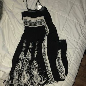 Women’s dress/ or swimsuit cover